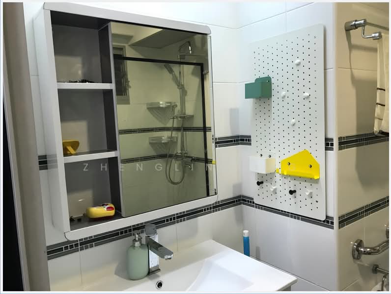 28 Ghim Moh Link, 28 Ghim Moh Link, 3 Bedrooms, 990 sqft, HDB Flat For Sale, by Zhenglin Ling, 500158165 - Bathroom - PropertyGuru.com.sg