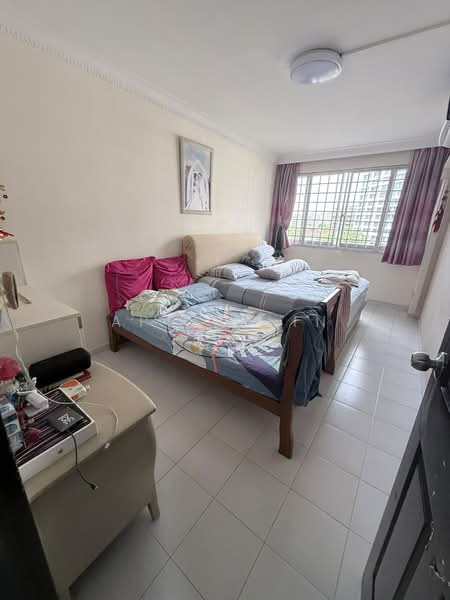 923 Jurong West Street 92, 923 Jurong West Street 92, 4 Bedrooms, 1,313 sqft, HDB Flat For Sale, by Apple Lin Feng, 500158170 - Bedroom - PropertyGuru.com.sg