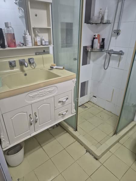 468A Fernvale Link, 468A Fernvale Link, Room Rental, 120 sqft, HDB Flat For Rent, by Glen Ong, 500158172 - Bathroom - PropertyGuru.com.sg