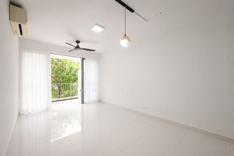 Ripple Bay, 16 Pasir Ris Link, 2 Bedrooms, 764 sqft, Condominium For Sale, by Charlie Goh, 500158175 - Balcony - PropertyGuru.com.sg