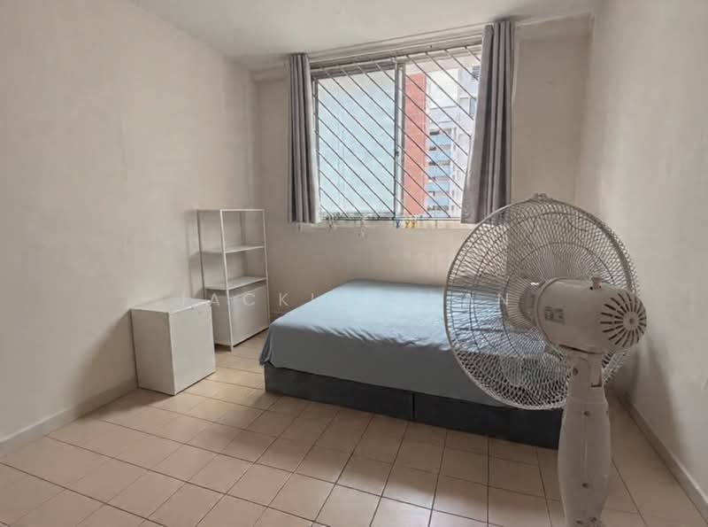325 Serangoon Avenue 3, 325 Serangoon Avenue 3, 3 Bedrooms, 1,119 sqft, HDB Flat For Sale, by Jackie Chan, 500158177 - Bedroom - PropertyGuru.com.sg