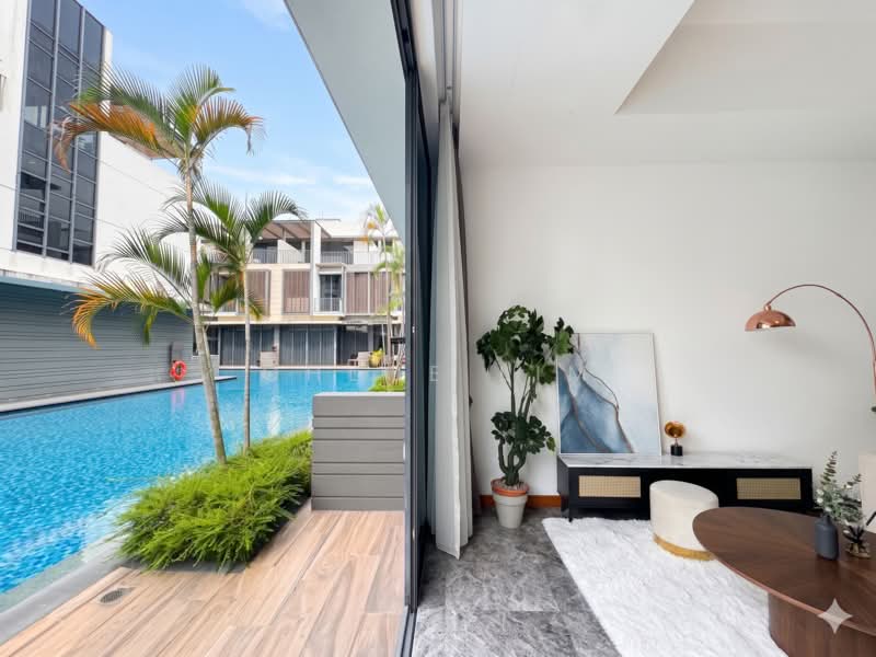 Alana, Sunrise Terrace, 4 Bedrooms, 3,358 sqft, Terraced House For Sale, by Chloe Lim, 500158184 - Living Room - PropertyGuru.com.sg