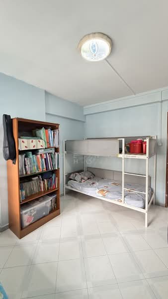 294 Choa Chu Kang Avenue 2, 294 Choa Chu Kang Avenue 2, 3 Bedrooms, 1,098 sqft, HDB Flat For Sale, by Joe Ng Xu Hong 黄緒汯, 500158187 - Bedroom - PropertyGuru.com.sg