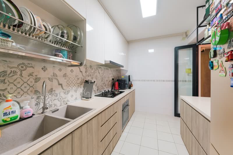 18B MacPherson Residency, 18B Circuit Road, 3 Bedrooms, 1,001 sqft, HDB Flat For Sale, by Avril Bin, 500158189 - Kitchen - PropertyGuru.com.sg