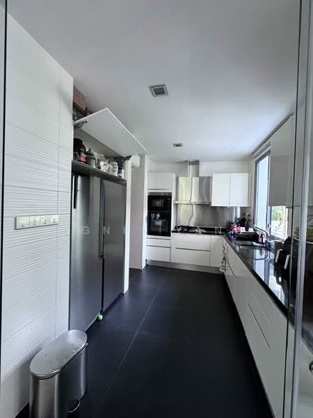 Waterfall Gardens, 10 Farrer Road, 4 Bedrooms, 2,583 sqft, Condominium For Rent, by Agnes Yang, 500158192 - Kitchen - PropertyGuru.com.sg