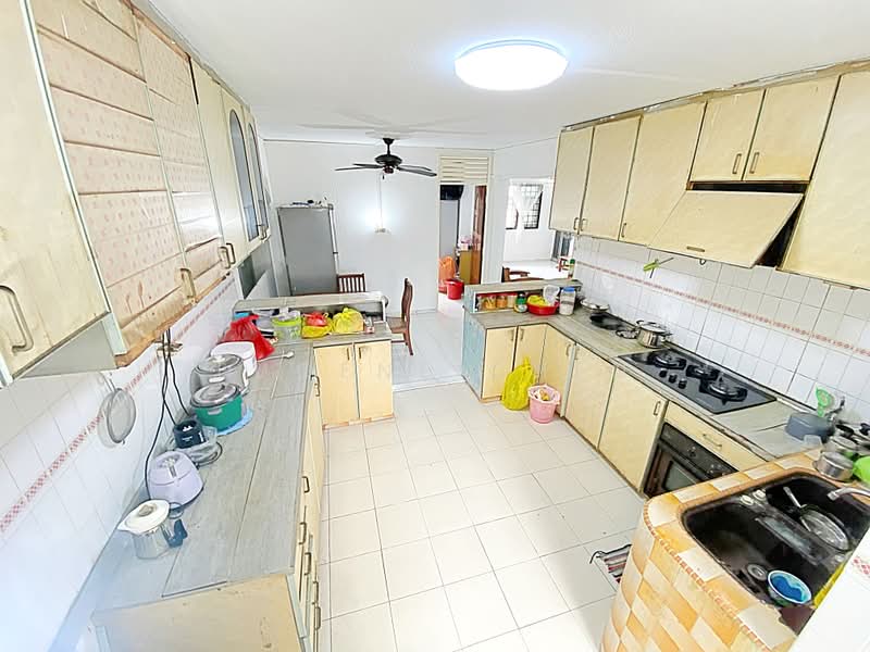 950 Jurong West Street 91, 950 Jurong West Street 91, 3 Bedrooms, 1,130 sqft, HDB Flat For Sale, by Eugene Chen, 500158199 - Kitchen - PropertyGuru.com.sg