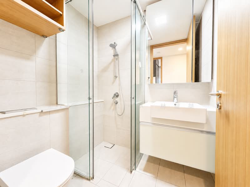 1953, 1 Tessensohn Road, 3 Bedrooms, 936 sqft, Apartment For Rent, by Regan Lim 林鉦桀, 500158202 - Bathroom - PropertyGuru.com.sg