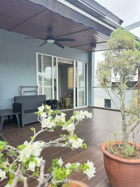 Sembawang Park Semi D, , 5 Bedrooms, 5,000 sqft, Semi-Detached House For Rent, by Angie Cheong, 500158217 - Balcony - PropertyGuru.com.sg