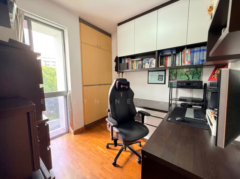 Tanamera Crest, 10 Pari Dedap Walk, 3 Bedrooms, 1,173 sqft, Condominium For Sale, by Evelyn Neo 梁慧雯, 500158226 - Bedroom/Study - PropertyGuru.com.sg
