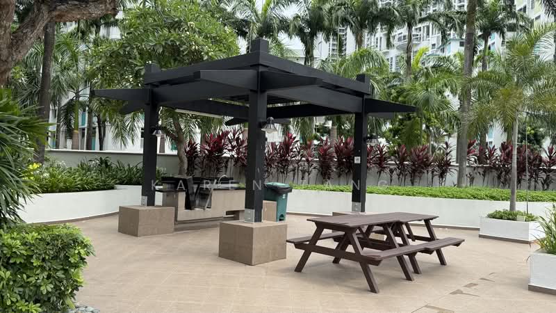 Trellis Towers, 700 Toa Payoh Lorong 1, Room Rental, 100 sqft, Condominium For Rent, by Karen Tang, 500158247 - Exterior - PropertyGuru.com.sg