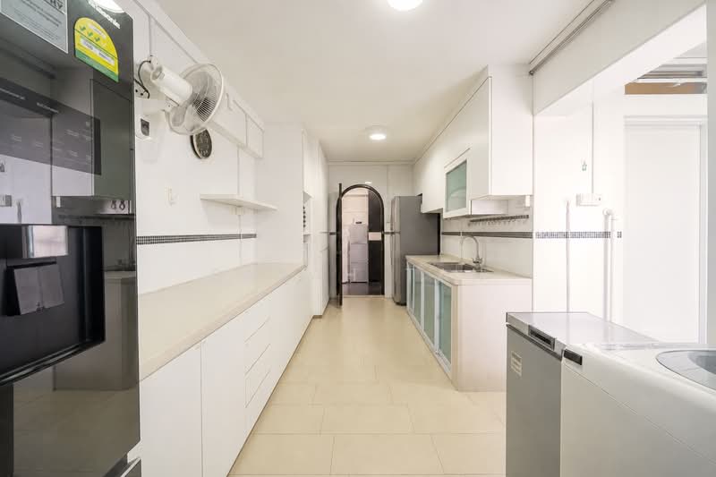 245 Tampines Street 21, 245 Tampines Street 21, 3 Bedrooms, 1,539 sqft, HDB Flat For Sale, by Sarah Tan, 500158285 - Kitchen - PropertyGuru.com.sg
