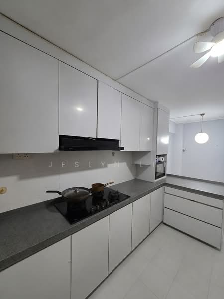 511 West Coast Drive, 511 West Coast Drive, 3 Bedrooms, 980 sqft, HDB Flat For Sale, by Jeslyn Lim, 500158289 - Kitchen - PropertyGuru.com.sg