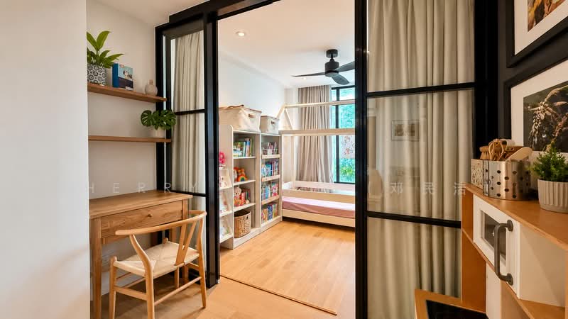Marymount View, 11 Pemimpin Drive, 2 Bedrooms, 872 sqft, Condominium For Sale, by Sherry Tang (邓民洁), 500158302 - Bedroom - PropertyGuru.com.sg