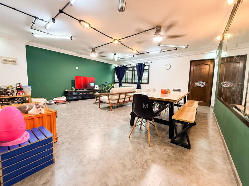 275D Jurong West Street 25, 275D Jurong West Street 25, 3 Bedrooms, 1,194 sqft, HDB Flat For Sale, by Sheikh Imran, 500158311 - Living Room - PropertyGuru.com.sg