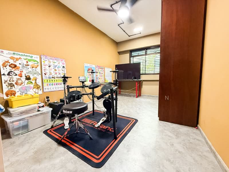 275D Jurong West Street 25, 275D Jurong West Street 25, 3 Bedrooms, 1,194 sqft, HDB Flat For Sale, by Sheikh Imran, 500158311 - Study - PropertyGuru.com.sg