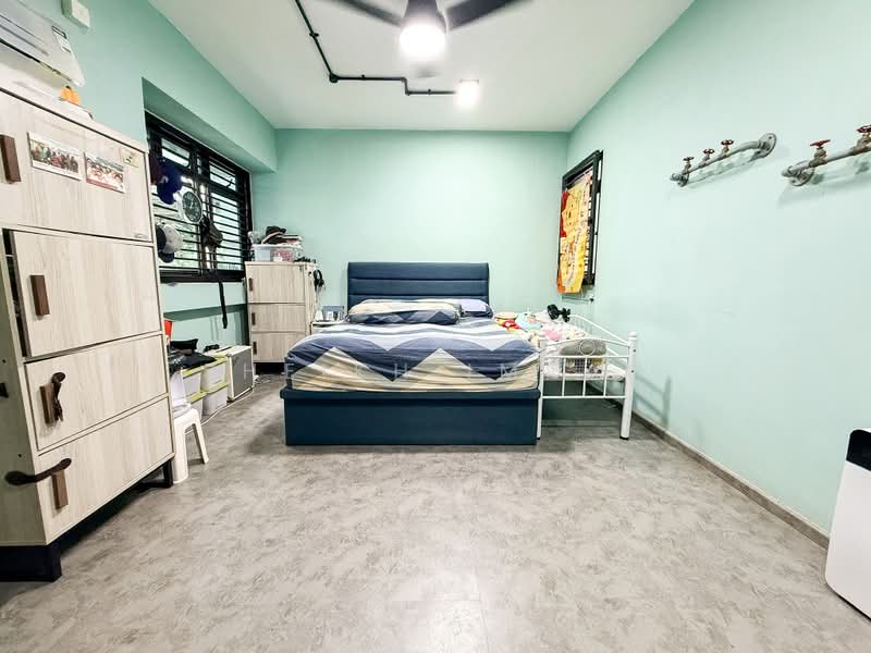 275D Jurong West Street 25, 275D Jurong West Street 25, 3 Bedrooms, 1,194 sqft, HDB Flat For Sale, by Sheikh Imran, 500158311 - Bedroom - PropertyGuru.com.sg