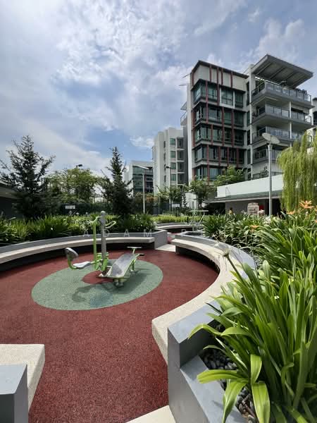 Double Bay Residences, 17A Simei Street 4, 2 Bedrooms, 1,001 sqft, Condominium For Sale, by Adam Peh, 500158315 - Exterior - PropertyGuru.com.sg