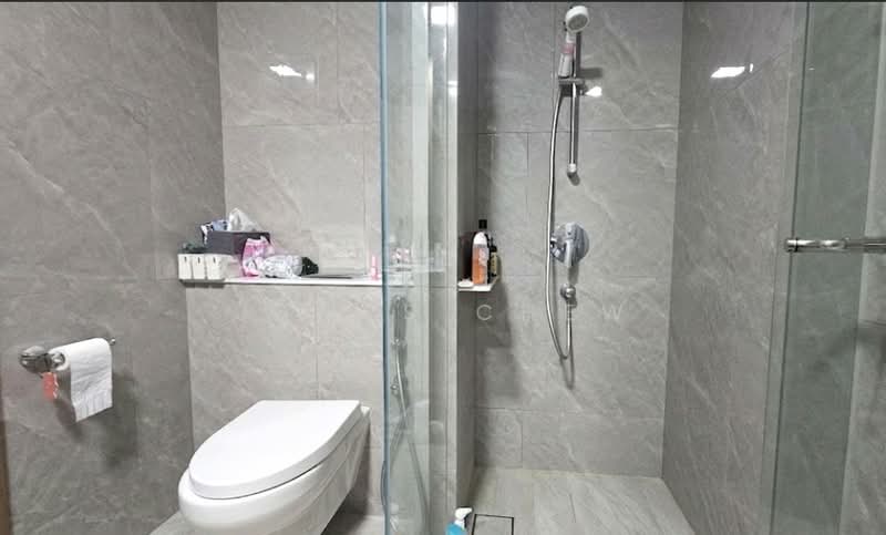Whistler Grand, 109 West Coast Vale, 1 Bedroom, 506 sqft, Condominium For Rent, by James Chew, 500158319 - Bathroom - PropertyGuru.com.sg