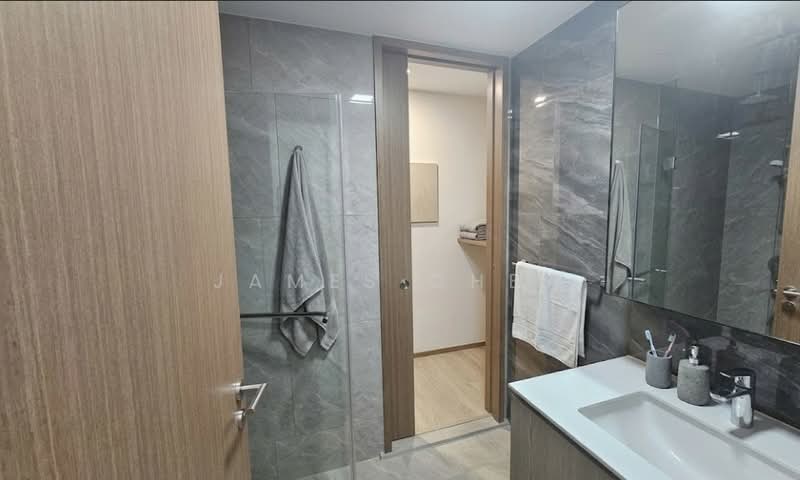 Whistler Grand, 109 West Coast Vale, 1 Bedroom, 506 sqft, Condominium For Rent, by James Chew, 500158319 - Bathroom - PropertyGuru.com.sg