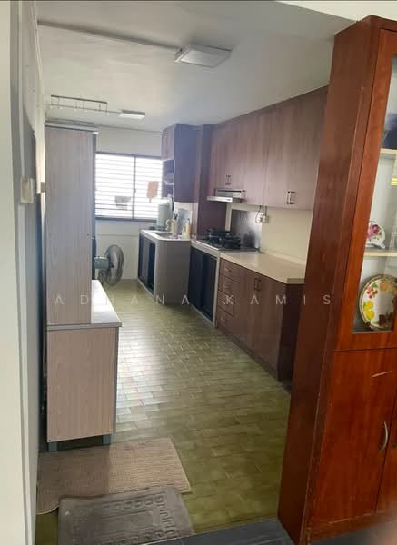 156 Yishun Street 11, 156 Yishun Street 11, 2 Bedrooms, 1,054 sqft, HDB Flat For Rent, by Adhana Kamis, 500158321 - Kitchen - PropertyGuru.com.sg