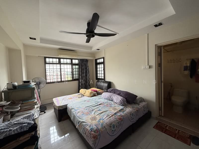 317 Sembawang Vista, 317 Sembawang Vista, 3 Bedrooms, 1,087 sqft, HDB Flat For Sale, by Ryan Tan Zheng Jie, 500158325 - PropertyGuru.com.sg