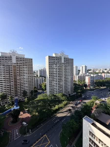 261 Toa Payoh Apex, 261 Toa Payoh East, 3 Bedrooms, 1,001 sqft, HDB Flat For Sale, by Dane Kau 高国豪, 500158337 - Exterior - PropertyGuru.com.sg