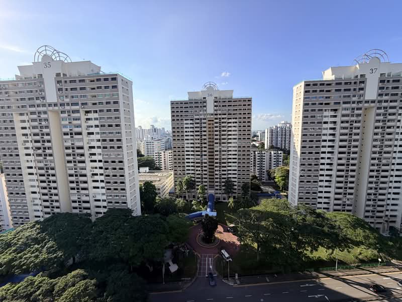 261 Toa Payoh Apex, 261 Toa Payoh East, 3 Bedrooms, 1,001 sqft, HDB Flat For Sale, by Dane Kau 高国豪, 500158337 - Exterior - PropertyGuru.com.sg