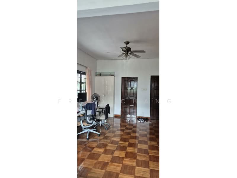 66 Watten Heights, S287488, 66 Watten Heights, Room Rental, 180 sqft, Bungalow House For Rent, by Freda Chang, 500158352 - Study - PropertyGuru.com.sg