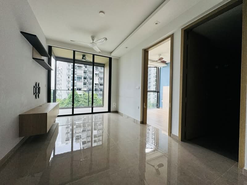 The Tapestry, 59 Tampines Street 86, 2 Bedrooms, 603 sqft, Condominium For Sale, by Claire Loh, 500158356 - Living Room - PropertyGuru.com.sg