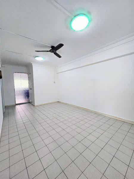 783 Yishun Ring Road, 783 Yishun Ring Road, Sembawang / Yishun, 2 Bedrooms, 797 sqft, HDB Flat For Sale, by Mindy Wong, 500158358 - PropertyGuru.com.sg