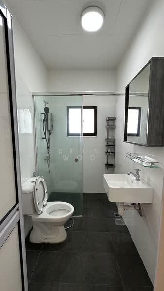 Jalas Asas, Fuyong Estate, Room Rental, 150 sqft, Semi-Detached House For Rent, by Brenna Woo, 500158360 - Bathroom - PropertyGuru.com.sg