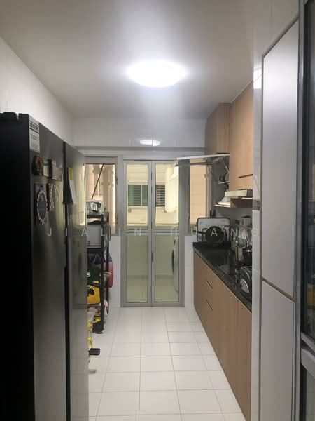 430A Yishun Avenue 11, 430A Yishun Avenue 11, 3 Bedrooms, 1,100 sqft, HDB Flat For Rent, by Jialin Huang, 500158367 - Kitchen - PropertyGuru.com.sg