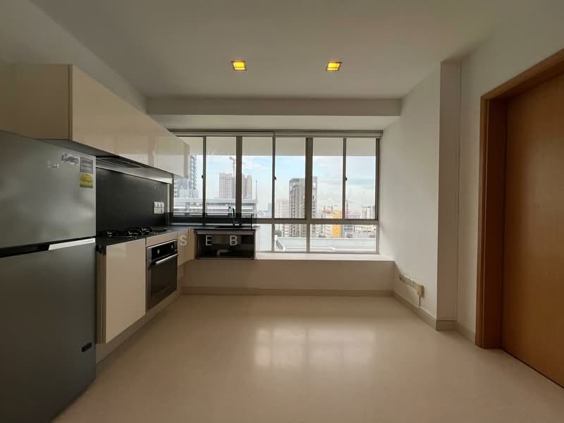 The Axis, 47 Mandalay Road, 2 Bedrooms, 786 sqft, Apartment For Rent, by Sebs Low, 500158368 - Kitchen - PropertyGuru.com.sg
