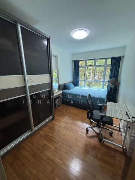 665C Punggol Drive, 665C Punggol Drive, 3 Bedrooms, 1,215 sqft, HDB Flat For Rent, by Muhammad Ishak Ahmad, 500158371 - Bedroom - PropertyGuru.com.sg