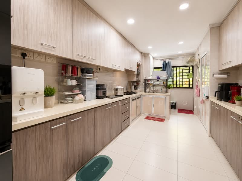 302 Woodlands Street 31, 302 Woodlands Street 31, 4 Bedrooms, 1,421 sqft, HDB Flat For Sale, by Howgene Leong, 500158375 - Kitchen - PropertyGuru.com.sg