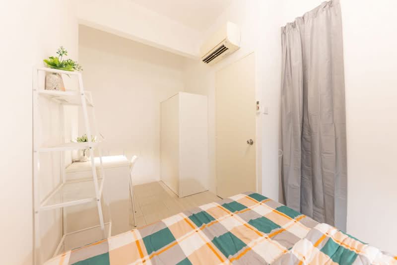 80b Meyer road, Meyer road, 6 Bedrooms, 6,400 sqft, Semi-Detached House For Rent, by Melissa Yeo, 500158377 - Bedroom - PropertyGuru.com.sg