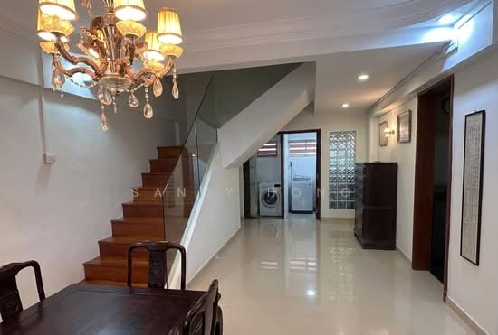 556 Jurong West Street 42