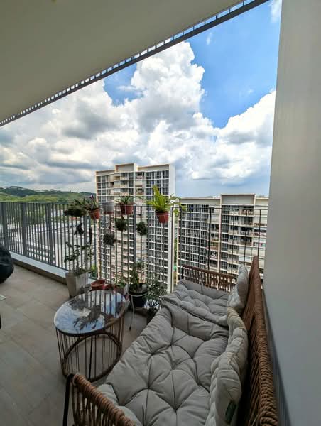 Sol Acres, 8 Choa Chu Kang Grove, 3 Bedrooms, 872 sqft, Executive Condominium For Sale, by Joyce Wee, 500158410 - Balcony - PropertyGuru.com.sg