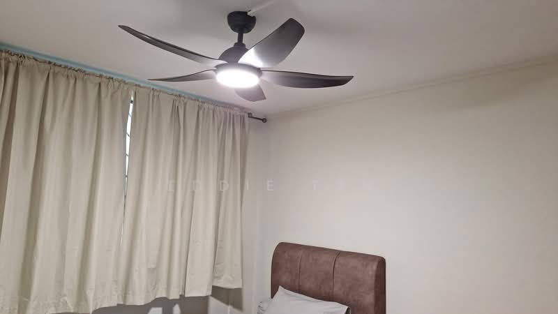 602 Hougang Avenue 4, 602 Hougang Avenue 4, Room Rental, 200 sqft, HDB Flat For Rent, by Eddie Tan, 500158413 - Bedroom - PropertyGuru.com.sg