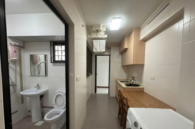 180B Boon Lay Drive, 180B Boon Lay Drive, 1 Bedroom, 505 sqft, HDB Flat For Sale, by Sandy Hong, 500158417 - Bathroom - PropertyGuru.com.sg