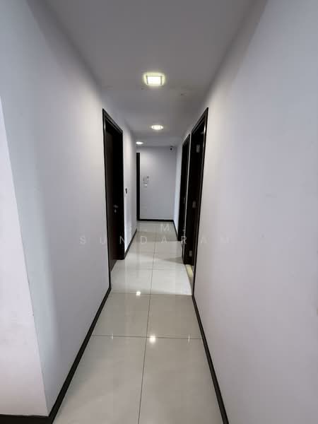 Lake Life, 4 Tao Ching Road, 4 Bedrooms, 1,249 sqft, Executive Condominium For Rent, by S.M. SUNDARAM, 500158429 - Corridor - PropertyGuru.com.sg