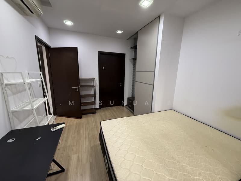 Lake Life, 4 Tao Ching Road, 4 Bedrooms, 1,249 sqft, Executive Condominium For Rent, by S.M. SUNDARAM, 500158429 - Bedroom - PropertyGuru.com.sg