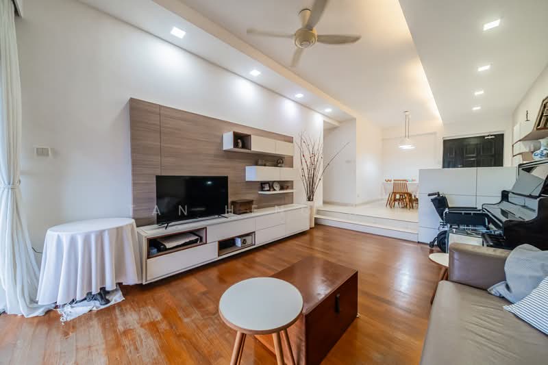Eastern Lagoon II, 202 Upper East Coast Road, 3 Bedrooms, 1,378 sqft, Condominium For Sale, by Tan Heng Kee, 500158432 - Living Room - PropertyGuru.com.sg