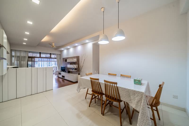 Eastern Lagoon II, 202 Upper East Coast Road, 3 Bedrooms, 1,378 sqft, Condominium For Sale, by Tan Heng Kee, 500158432 - Dining Room - PropertyGuru.com.sg