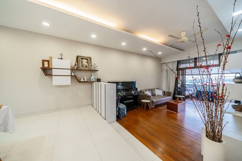 Eastern Lagoon II, 202 Upper East Coast Road, 3 Bedrooms, 1,378 sqft, Condominium For Sale, by Tan Heng Kee, 500158432 - Living Room - PropertyGuru.com.sg
