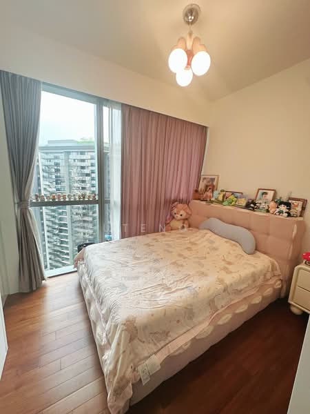 Amber Park, 18A Amber Gardens, 5 Bedrooms, 2,142 sqft, Condominium For Sale, by Suteng ., 500158444 - Junior Bedroom - PropertyGuru.com.sg