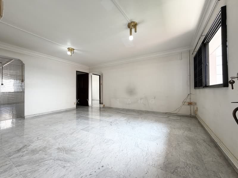333 Clementi Avenue 2, 333 Clementi Avenue 2, 3 Bedrooms, 990 sqft, HDB Flat For Sale, by Kye Tang, 500158450 - Living Room - PropertyGuru.com.sg