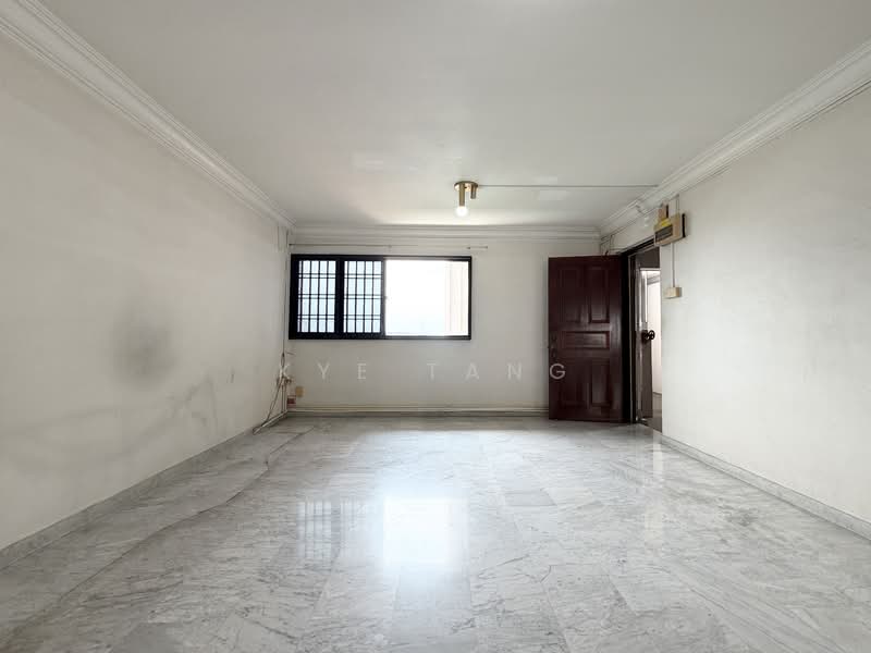 333 Clementi Avenue 2, 333 Clementi Avenue 2, 3 Bedrooms, 990 sqft, HDB Flat For Sale, by Kye Tang, 500158450 - Living Room - PropertyGuru.com.sg