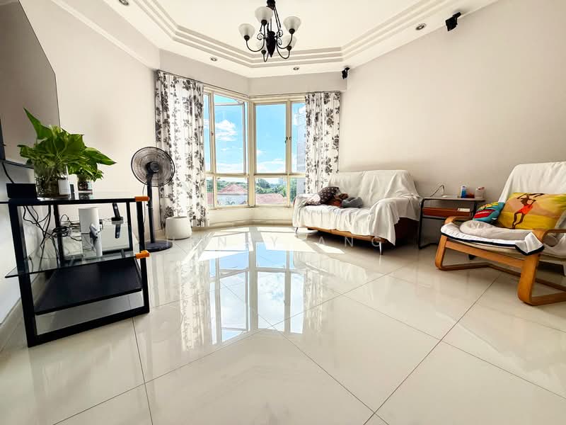 Castle Green, 483 Yio Chu Kang Road, 2 Bedrooms, 947 sqft, Condominium For Sale, by Henry Ang, 500158453 - Living room - PropertyGuru.com.sg