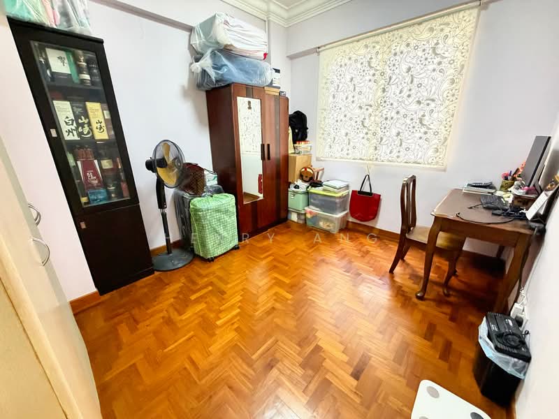 Castle Green, 483 Yio Chu Kang Road, 2 Bedrooms, 947 sqft, Condominium For Sale, by Henry Ang, 500158453 - Bedroom - PropertyGuru.com.sg